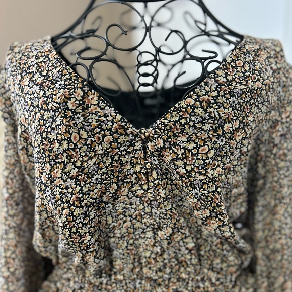 Madewell Black Floral Dress with Flutter Shoulder and Elastic Waist Boho - Picture 2 of 10